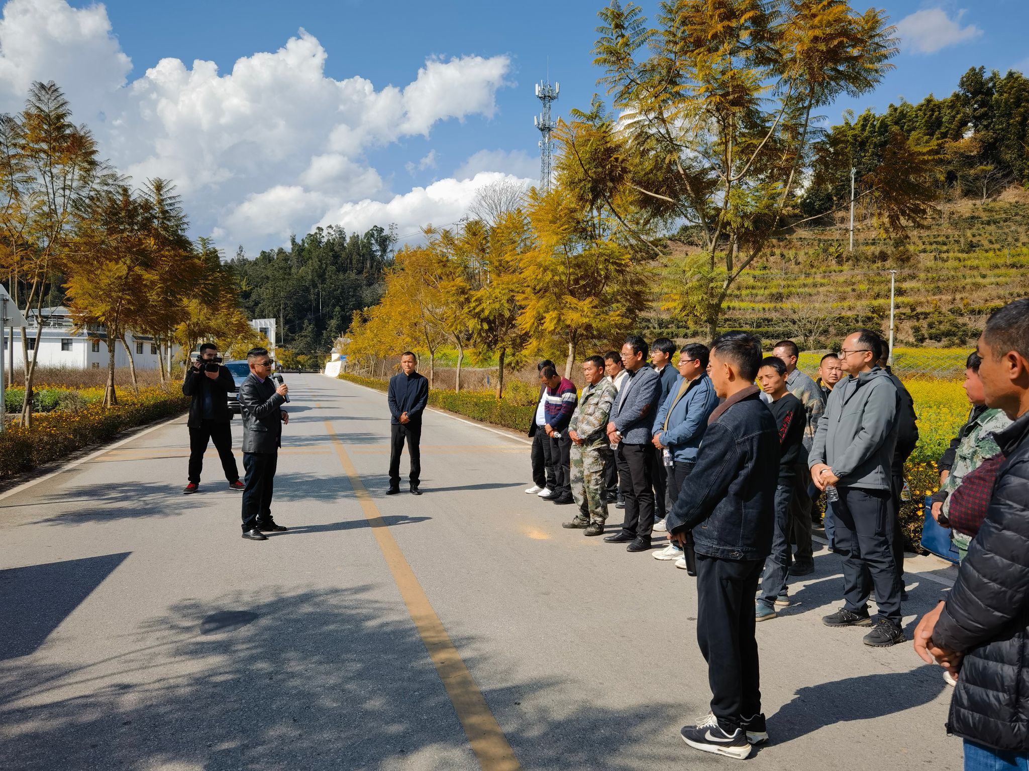 凤庆县：农村公路养护管理和绿美公路建设再创佳绩