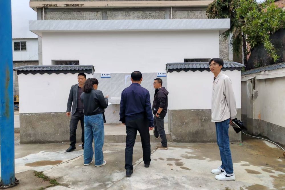 自然村卫生公厕顺利验收 助力人居环境提升