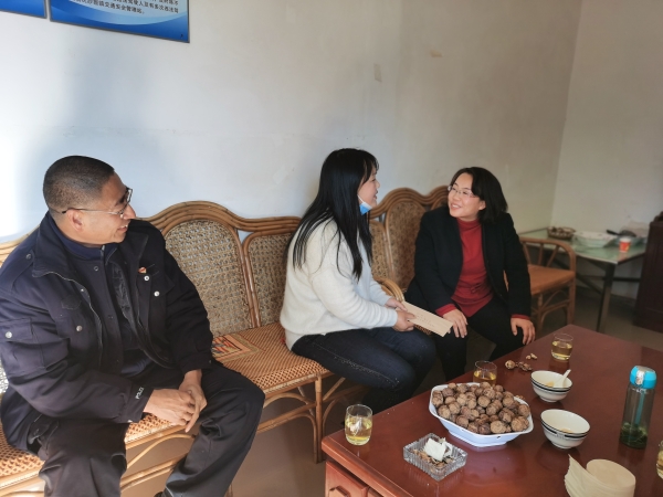 临沧市民族宗教委到我县开展春节慰问活动