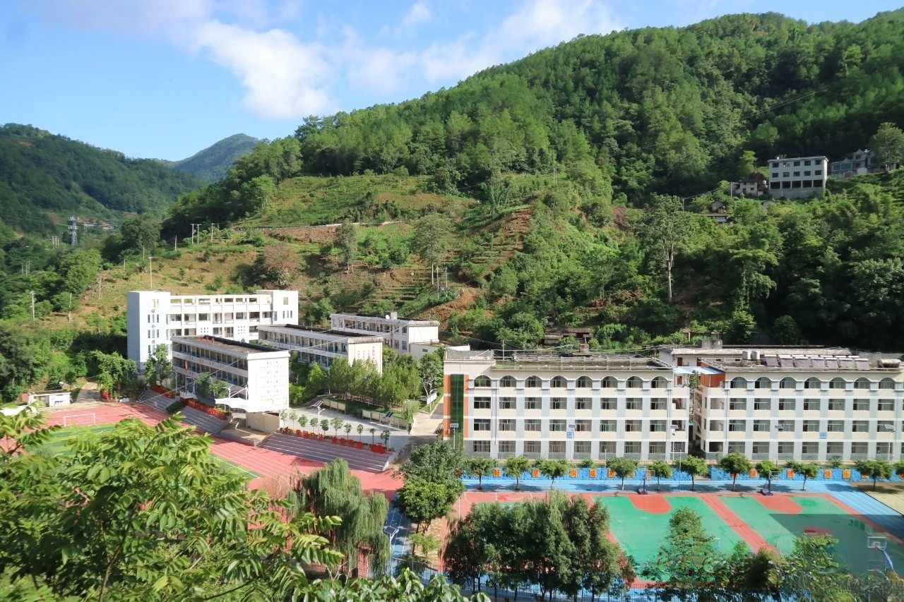 三岔河中学.jpg
